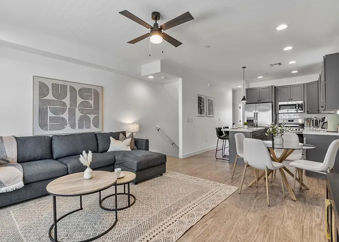 Stylish By Zenia - & Cozy Escape Holiday home Phoenix
